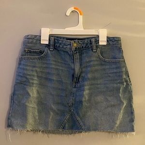 HOLLISTER SIZE 7 HIGH RISE JEAN SKIRT